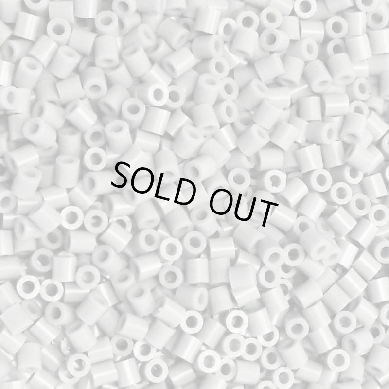 画像2: 【在庫限り】フューズビーズ ミニ(2.6mm) ライトグレー 1000粒 A33 (2)