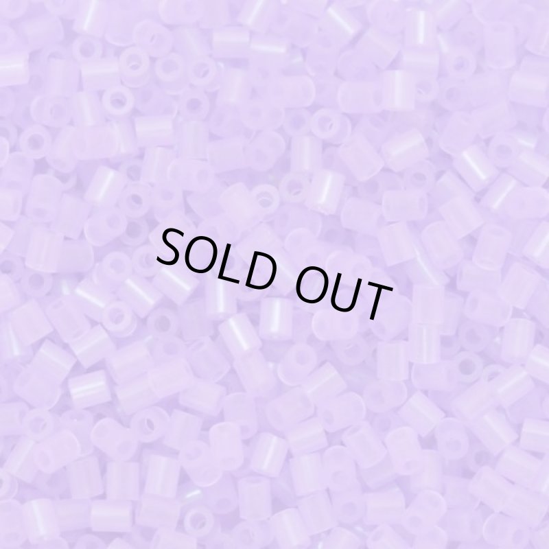 画像2: 【在庫限り】【商品説明必読】 フューズビーズ ミニ（2.6mm） 夜光パープル 1000粒 AG4 (2)
