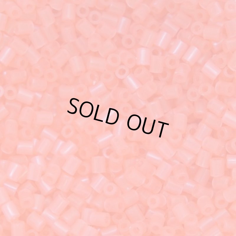 画像2: 【在庫限り】【商品説明必読】 フューズビーズ ミニ(2.6mm) 夜光レッド 1000粒 AG7 (2)